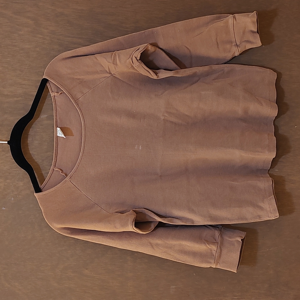 Kate Quinn Organic Long Sleeve Relaxed Tee